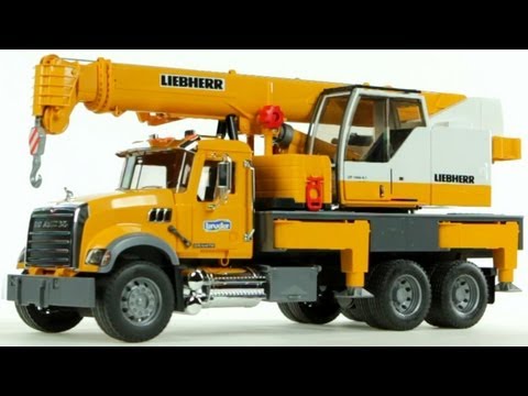 Mack Granite Liebherr Crane Truck (Bruder 02818) - Muffin Songs' Toy Review