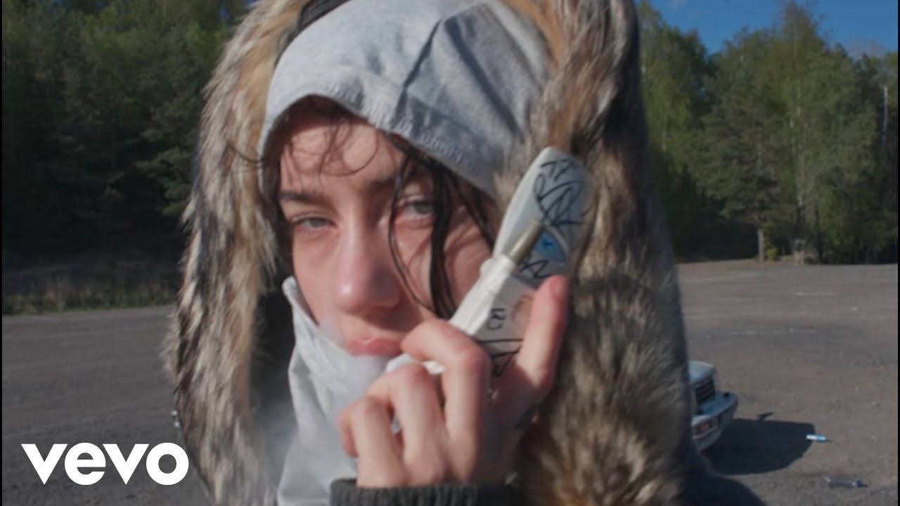 Narito na si Claudia Valentina: Pinakabago, kakaibang diva