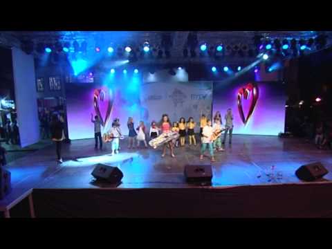 Kosova Fest 2013  Anda Ruhani - Qikita