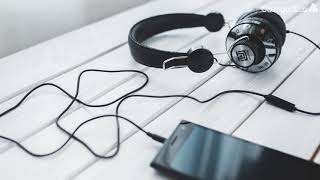 How to Hunt for Samples for Your Music (House, Hip Hop and more!)