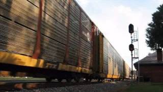 preview picture of video 'CSX Q214 Autorack Train at Plant City FL 10-17-08'