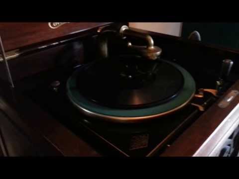 Edison C-200 Diamond Disc Phonograph