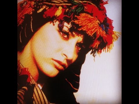 download lagu mp3 mp4 Zara çemberimde Gül Oya, download lagu Zara çemberimde Gül Oya gratis, unduh video klip Zara çemberimde Gül Oya
