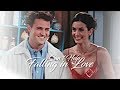 Monica Chandler Can T Help Falling In Love