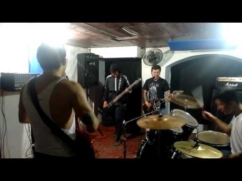 Korteza - un dolor (ensayo)