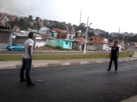 Duelo na favela do areião