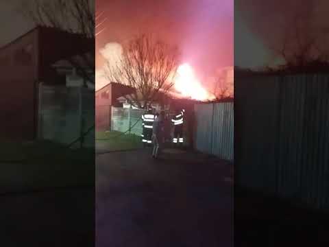 Incendiu puternic pe strada Odessa - Braila