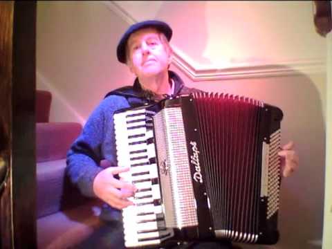 download lagu mp3 mp4 Poussin Bleu, download lagu Poussin Bleu gratis, unduh video klip Poussin Bleu