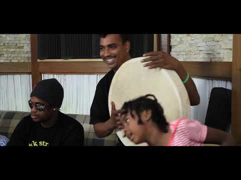 L'ocea indien Kont SIDA withs Linzy and Bruno