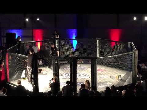 UWC 26 : Stav Econoumo vs Matteo Riccetti