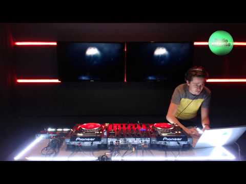 Live @ Radio Intense 03.10.2013   Burzhuy (Epatage #187)