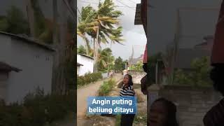 Download lagu Angin kencang ditayu mp3