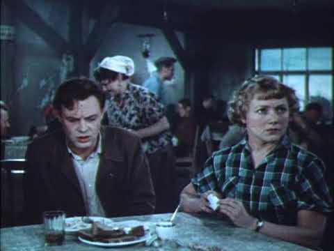 прямая обязанность врача в СССР (Медовый месяц.1956)