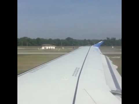 Allegiant Air A320-214 takeoff Chattanooga
