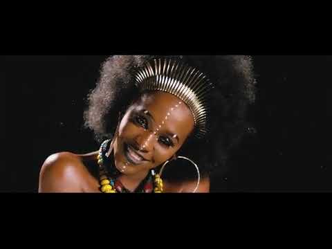 Charlotte Dipanda Ft  Yémi Alade   Sista clip officiel