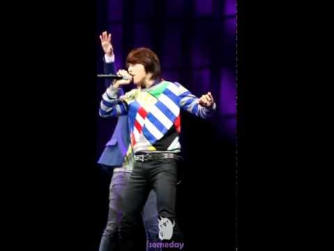 [FANCAM] BEAST (비스트) Dongwoon raps [2nd Official B2ST Fanmeeting 120422]