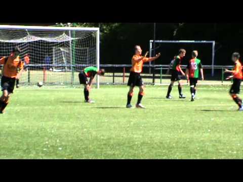 2 juni 2013 NEC Cup Van Gelderland - VV De Meern C2 Doelpunt
