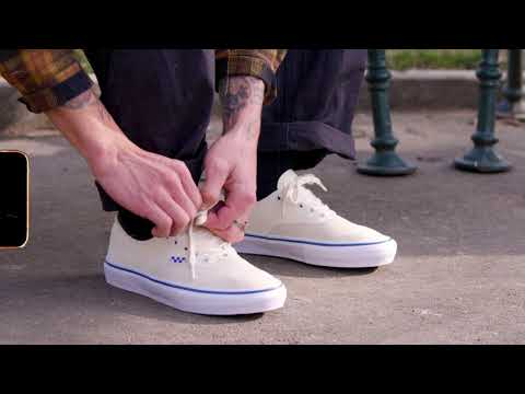 Marco Kada skates the Vans Skate Authentic / Vans Skate Classics 2021 / Blue Tomato 4K