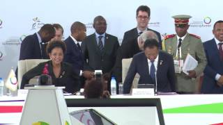 Le ministre des affaires étrangères de l'Arménie a participé à la cérémonie d'ouverture du Sommet de la Francophonie