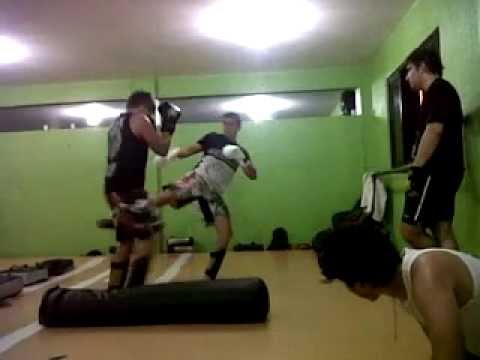 Ismael vs Edmar tirando luva na CEMEF