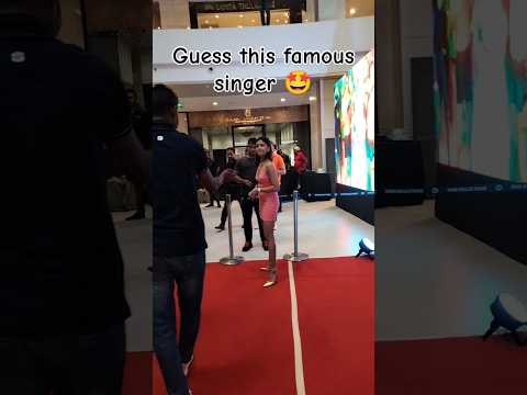 Famouse Singer Girl - Manike mage hithe #yohani #singer #cute #youtubeshorts #shorts