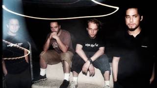 Green Lizard ft. Henry Rollins - [Official video]