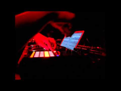 Dj Ocram "LIVE REMIXING" (recorded at Warsaw 05/2015)