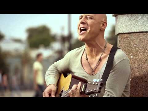 Денис Майданов - Пролетая над нами (Официальный клип)