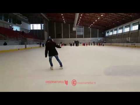 Școală de patinaj la Târgu Secuiesc