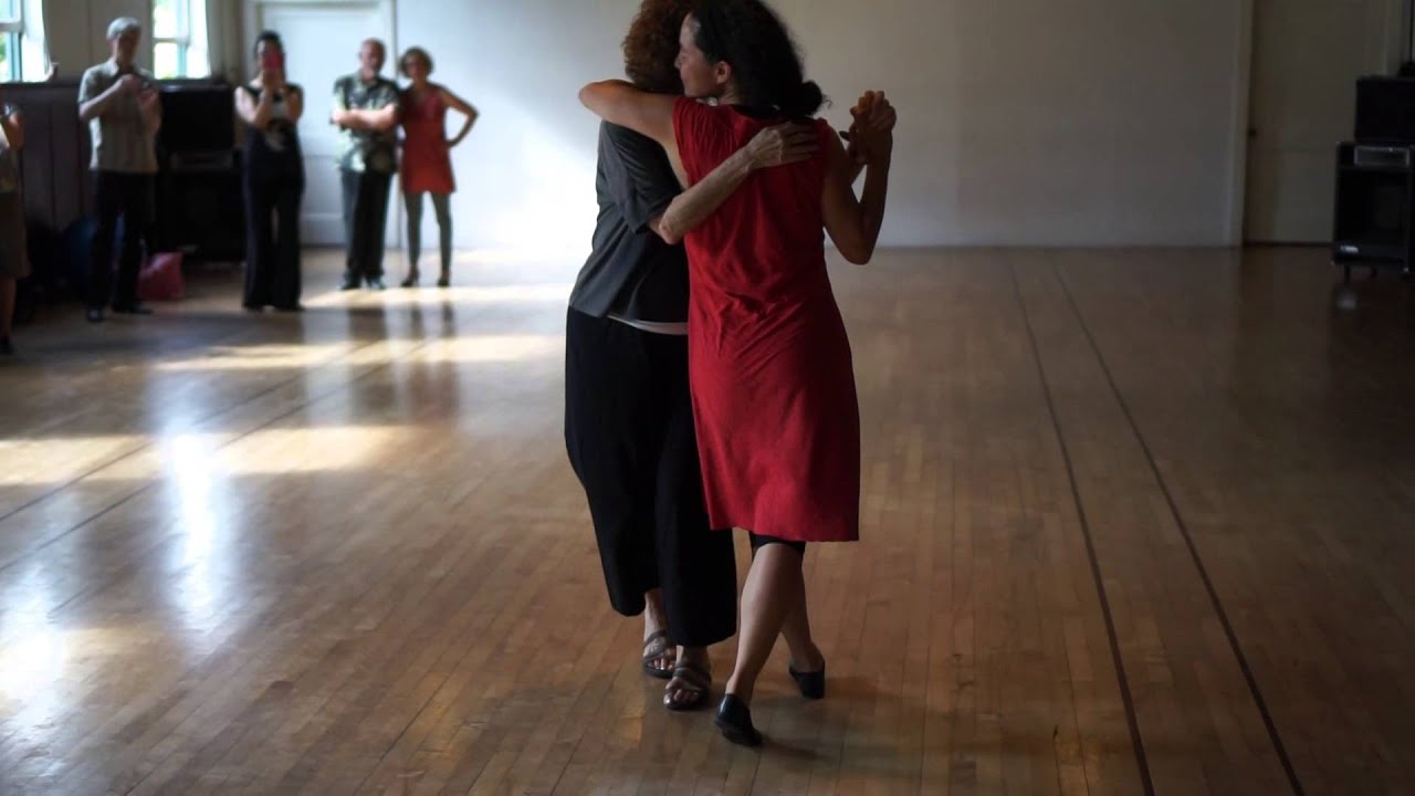Emiko & Susana Miller milonga class demo