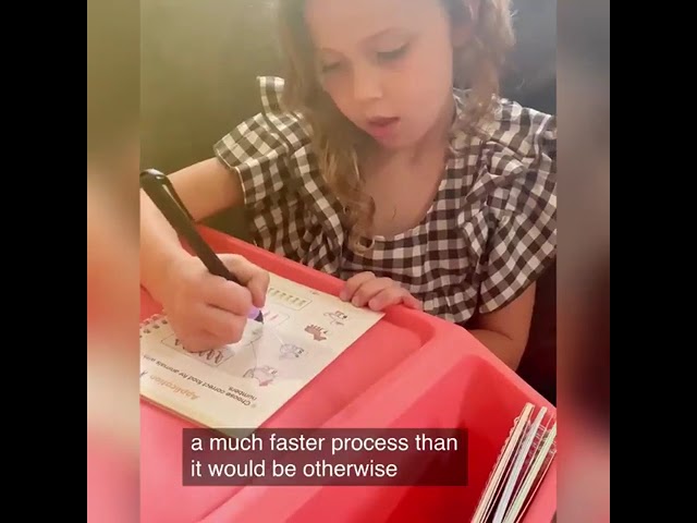 Vídeo relacionado con Libro De Escritura Mágica De 4 Libros En Español, Cuaderno De Práctica De Magia Con Bolígrafo Y Empuñadura Montessori Para Niños, Juguete Educativo Reutilizable Para Practicar Letras Caligráficas.