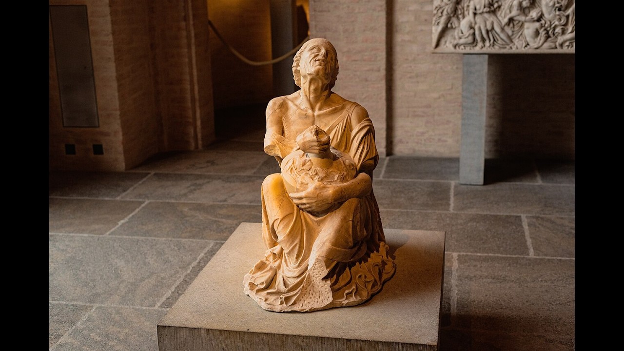 The Statue of the Old Drunkard