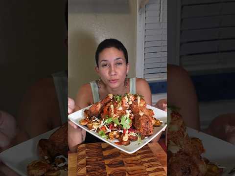 Honduran fried chicken pollo chuco. Insane #friedchicken #recipe