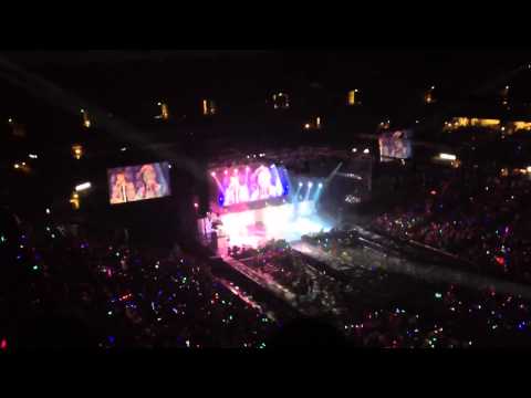 [FANCAM] 120520 Onew & Luna duet "Can I Have This Dance" @ Honda Center