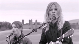 Ilse de Lange  (The Common Linnets)  HD