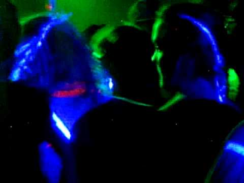 ELMAYONESA @LaReserva / Liigutage Peput