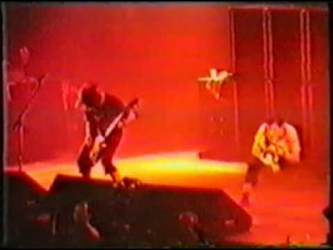 FAITH NO MORE live in Milano, december 17th 1992 - part 6