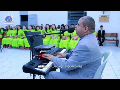 Mauro Roberto contando sua história no encerramento do 18º Congresso de Jovens e Adolescentes