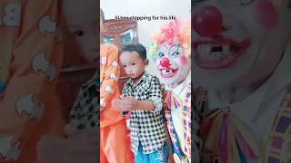 Download lagu Badut lucu menyanyikan lagu 'thra three thray thre three' di pesta ulang tahun. mp3 Download lagu Badut lucu menyanyikan lagu 'thra three thray thre three' di pesta ulang tahun. mp3
