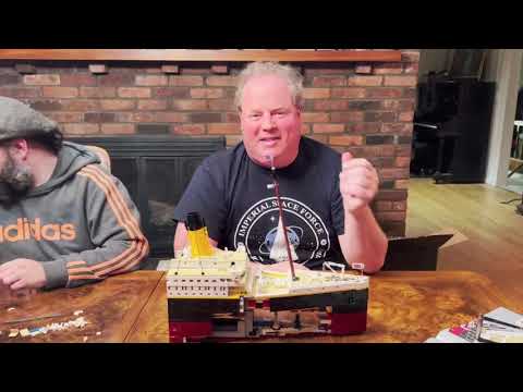 10 Hour 9,090-piece Lego Titanic Build (Time Lapse Video)