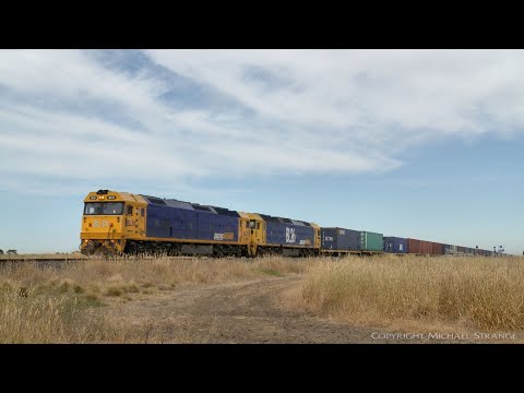 7902V Pacific National Mildura Containers - PoathTV Australian Trains & Railways