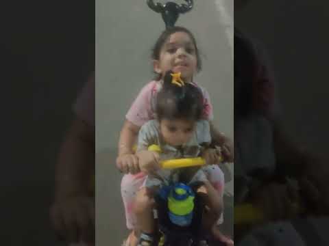 icecream 🍨🍨 kesi hai 😋😋 ! yummy 🍨🍨 #shorts #foodlover #foodies #icecreamlover #viral #trending