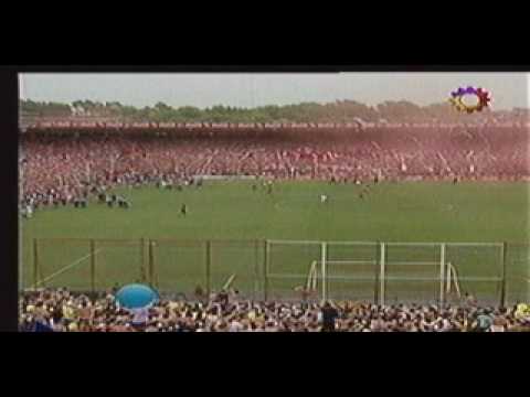 "Independiente - Boca 2002 (fiesta en Avellaneda)" Barra: La Barra del Rojo • Club: Independiente