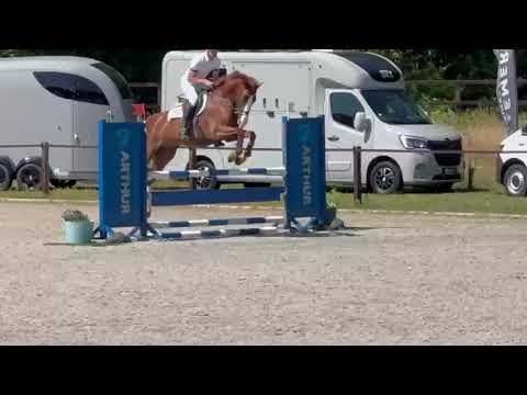 Big De Galoubet K Z (BIG STARS BOY KB Z x JAZZ DE COQUERIE) - Video 4 video thumbnail