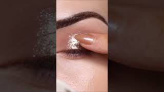 My most used shimmer shadow! “Champagne” from the Get Stonned palette #eyeshadow