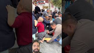 مفاجأة ازاى لزقه فى الارض كدة 🤣 #مواقف_مضحكة #تعليق_صوتي #مقاطع_مضحكة #كوميديا #ضحك