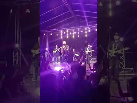 Paweł Gołecki wraz z zespołem i now skrzypkiem Jurkiem. Dla kilku chwil. 15.08.25 r.Słopnice.