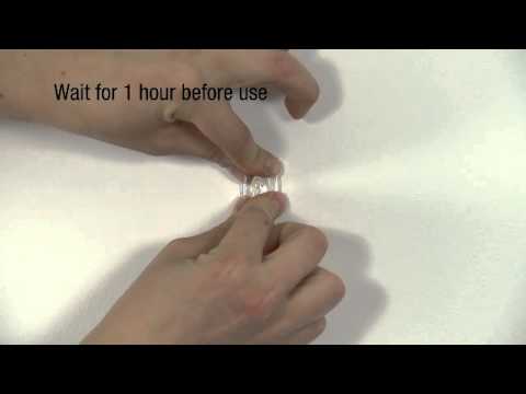 How to apply and remove 3M Command Strips Mini Hooks