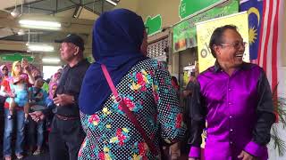 Download lagu J Sham - Mencari Sinar Bahagia mp3