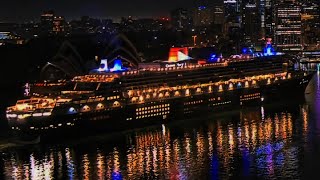 Ocean liner RMS Queen Mary 2 arriving to Sydney at night